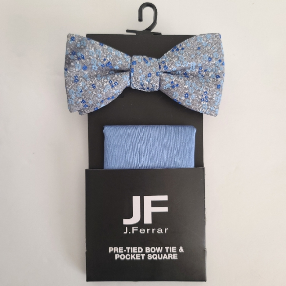 J. Ferrar Pretied Bow Tie & Pocket Square. Blue & Silver